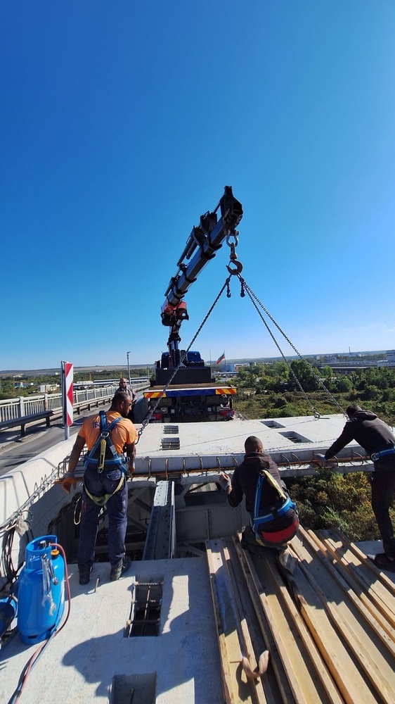 ОА Русе: Над 700 000 камиона са преминали през ГКПП „Дунав мост“ при Русе за периода от януари до септември тази година