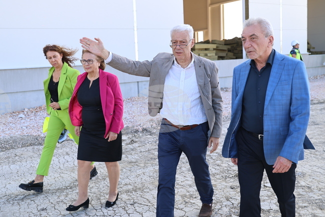 Пловдив - Тракия икономическа зона - министър - посещение 