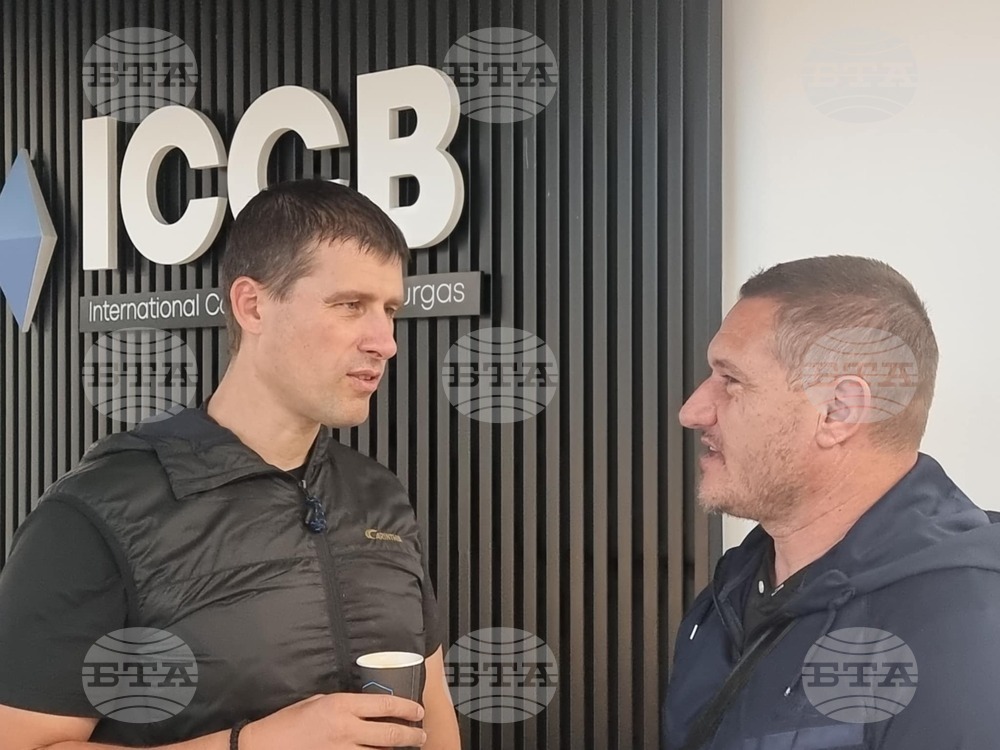 Velichie Leader and MP Candidate Ivelin Mihaylov Meets Supporters in Burgas