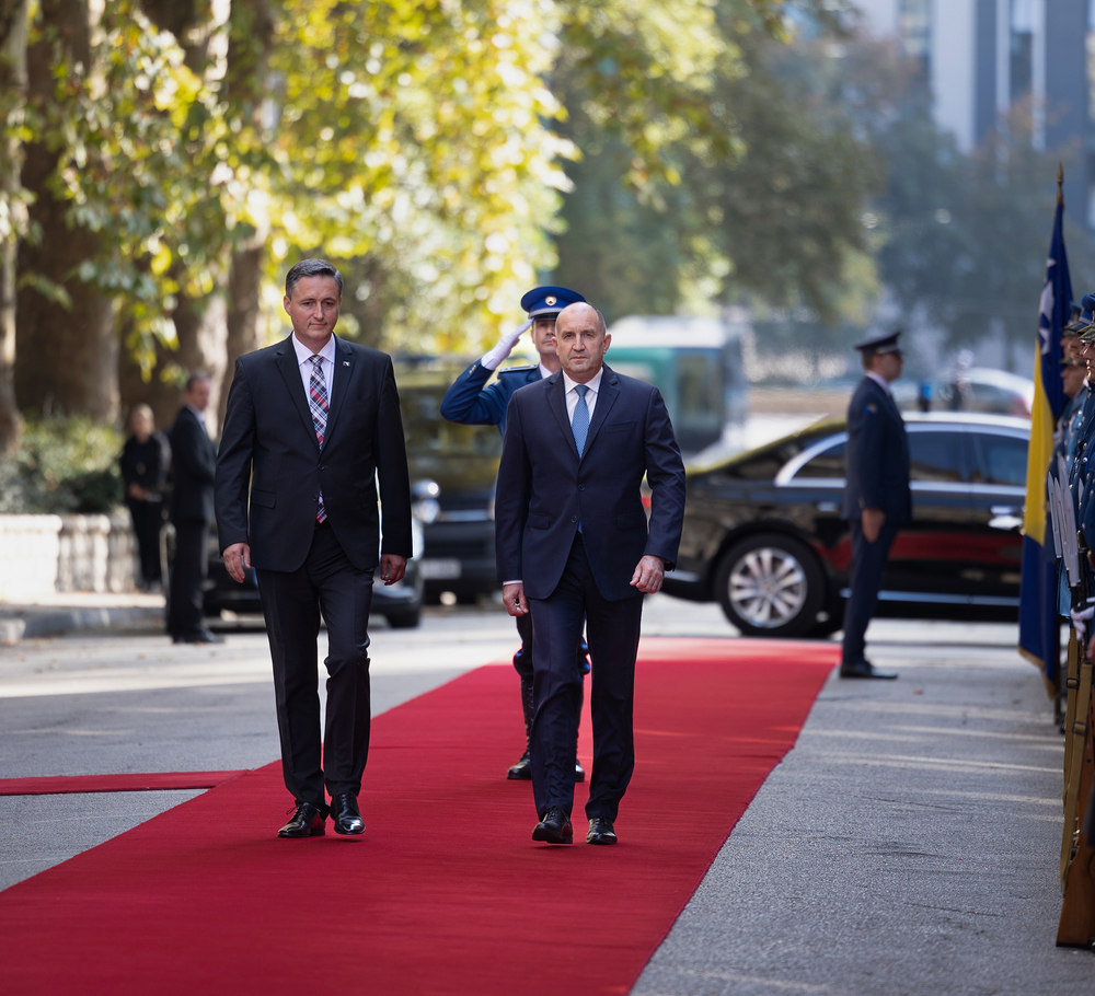 Румен Радев и Денис Бечирович: Отличният политически диалог между България и Босна и Херцеговина следва да стимулира двустранния търговски и икономически обмен