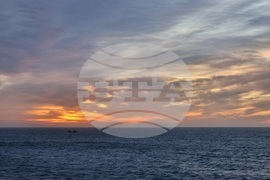 Научноизследователски кораб „Св. св. Кирил и Методий“ - Антарктида - ден 14 - Испания - Алмерия - изчакване