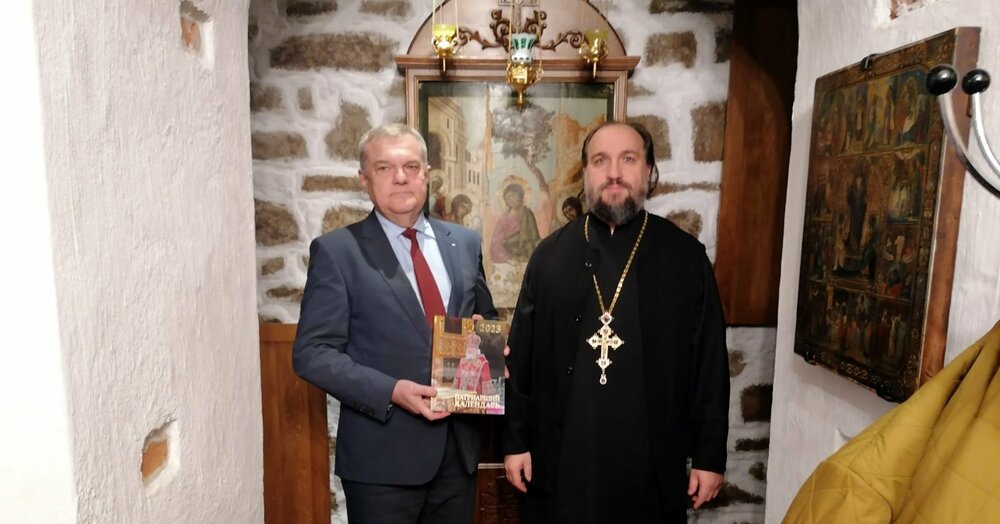 Румен Петков поздрави архимандрит Васиан по случай Рождество Христово
