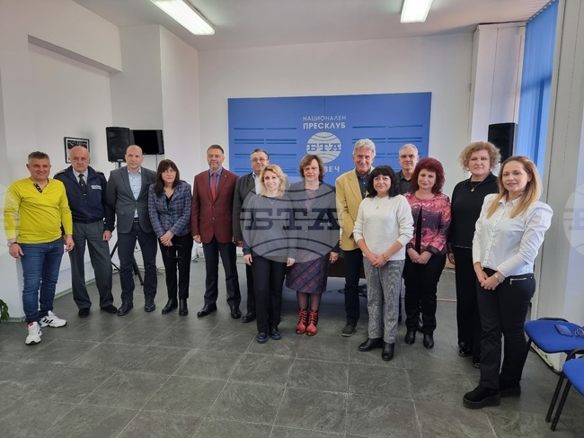 Национален пресклуб на БТА Ловеч - медии - институции - среща