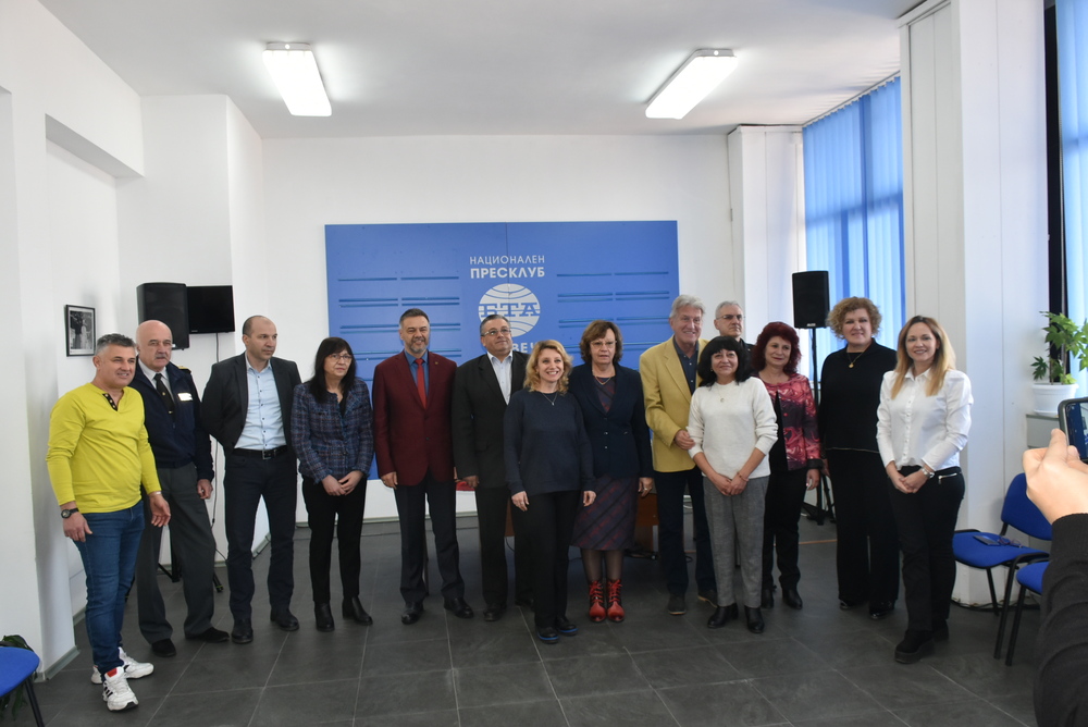 Кметът на Ловеч се включи в събитие на ловешката журналистическа колегия