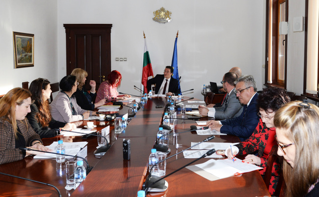 Министерство на правосъдието: Съветът за криминологични изследвания определи екипите за анализ на престъпленията по автомобилния транспорт, каналджийство и трафика на хора