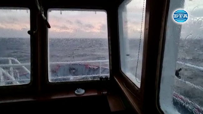 On Day 14, Sv. Sv. Kiril i Metodii Waits at a Spanish Bay Due to Bad Weather