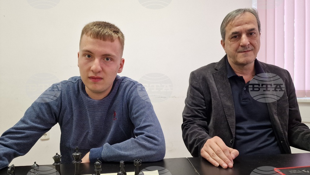 Християн Илиев е с 5 точки след 10 кръга и заема 42-о място във временното класиране на Световно първенство по шахмат за младежи