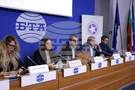 Национален пресклуб на БТА София - „Демократичен център“ - пресконференция