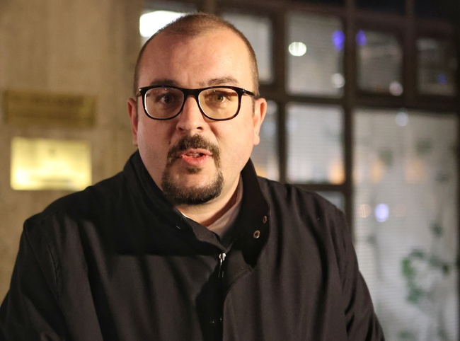 Правим всичко необходимо настоящата процедура да бъде завършена и България да има медицински хеликоптери, каза д-р Тома Томов