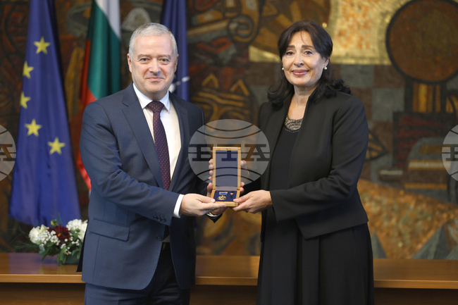 МВнР - златен почетен знак - Таня Михайлова
