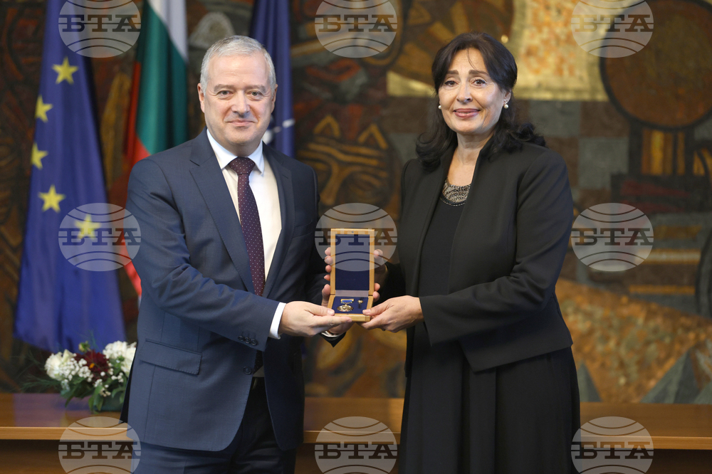 МВнР - златен почетен знак - Таня Михайлова