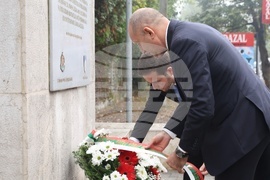 Босна и Херцеговина - Румен Радев - паметна плоча - полагане на венец