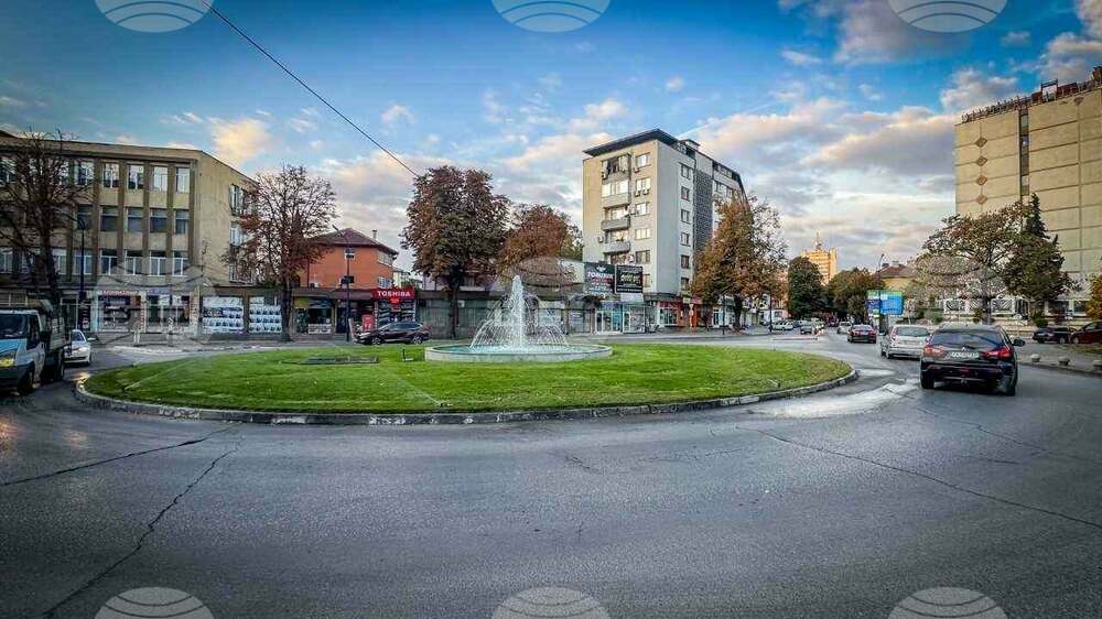 В Пазарджик се изграждат нови поливни системи и се възстановяват зелени пространства в града, съобщиха от местната администрация