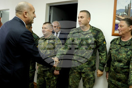 Босна и Херцеговина - Румен Радев - военна база „Бутмир“ - среща с български офицери