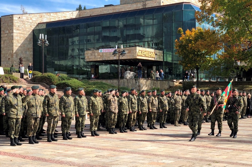Тържествено честване на празника на сухопътните войски подготвя 101-ви Алпийски полк в Смолян