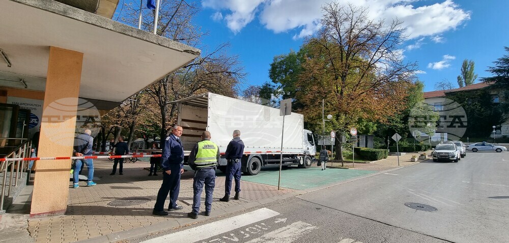 Бюлетините за предстоящите парламентарни избори са доставени в Областната администрация в Шумен