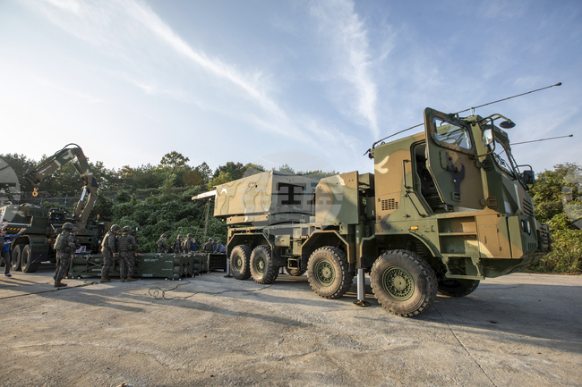 Южна Корея подписа сделка за доставка на шест ракетни системи за залпов огън на Естония