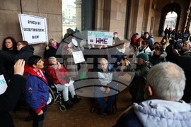 МС - хора с увреждания - протест