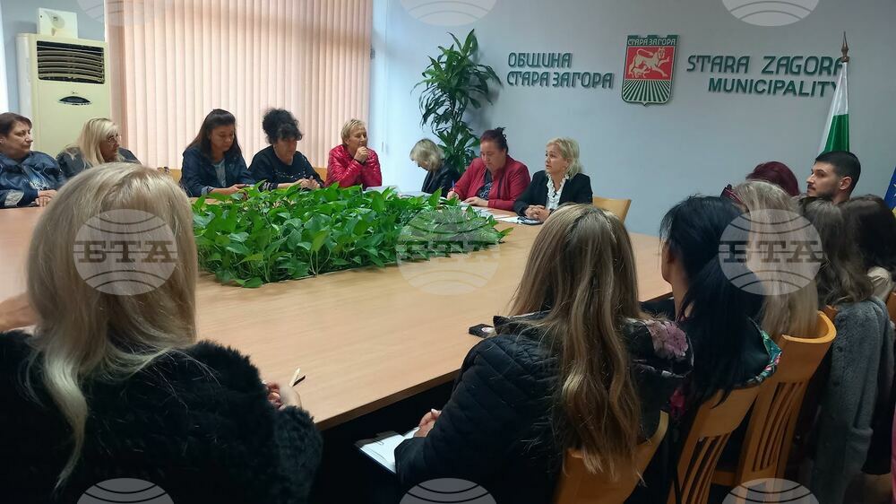 Община Стара Загора: Нова медицинска техника и още специализирани бусове ще се търсят за социалните услуги в Стара Загора