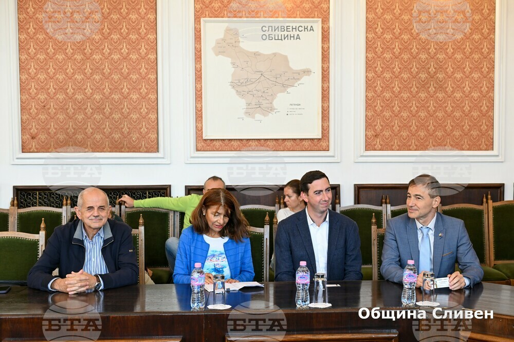 Община Сливен: Евродепутатите Андрей Ковачев и Александър Бернхубер посетиха Сливен