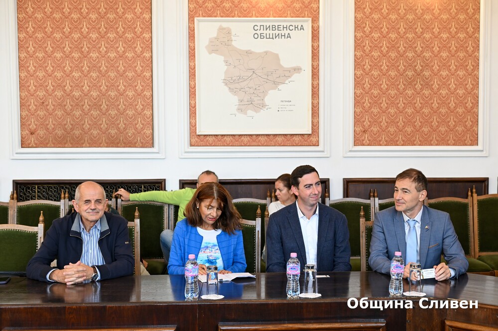 Община Сливен: Евродепутатите Андрей Ковачев и Александър Бернхубер посетиха Сливен