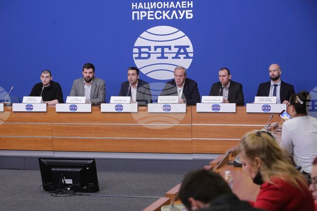 Национален пресклуб на БТА - пресконференция - български лев - референдум