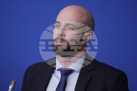 Национален пресклуб на БТА - пресконференция - български лев - референдум