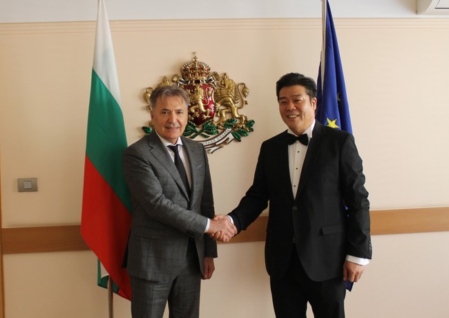 МИИ: Южнокорейски компании с интерес за инвестиции в Индустриалните зони у нас