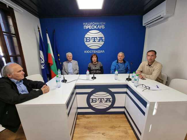 Проблемите на българите зад граница и възможните решения бяха дискутирани в пресклуба на БТА в Кюстендил