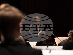 Снимка: Софийска филхармония – Любомир Денев