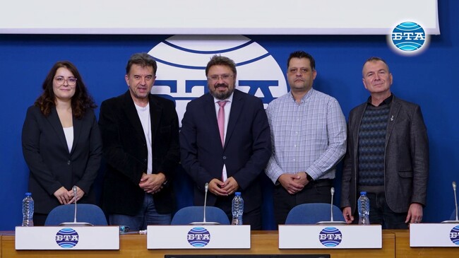 „Пеещи артисти“ поставят мюзикъл