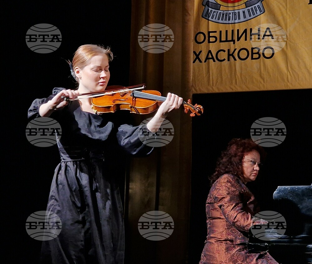 Музикалните дни „Проф. Недялка Симеонова“ в Хасково започнаха с конкурса за млади цигулари