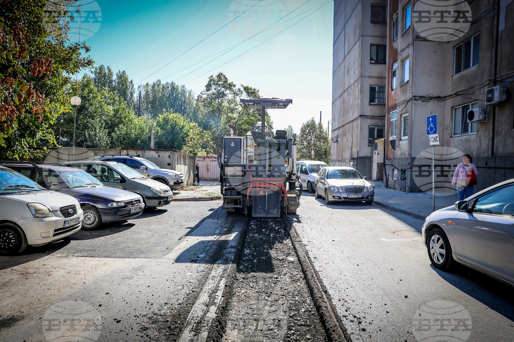 В Пазарджик започна обновяването на десет улици