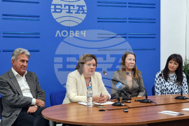 Национален пресклуб на БТА Ловеч - ЦОП - социални услуги - пресконференция