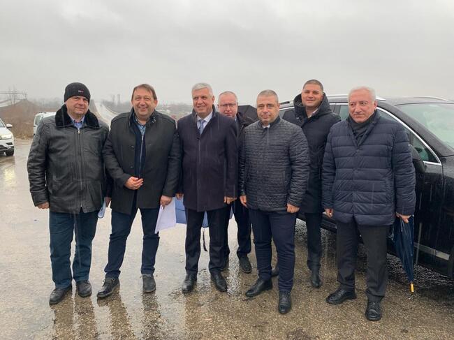 Министър Шишков: До половин година пускаме движението по 7-километров участък от скоростния път Ботевград – Видин, между Новачене и Скравена