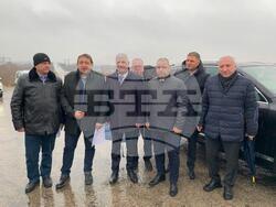 Снимка: Министерство на регионалното развитие и благоустройството - Министър Шишков инспектира строителството на бъдещия скоростен път от Монтана до Ботевград.