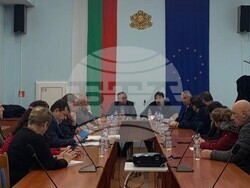 Снимка: Министерство на регионалното развитие и благоустройството - Министър Шишков инспектира строителството на бъдещия скоростен път от Монтана до Ботевград.