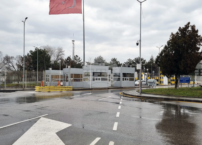 Над 245 кг марихуана са заловени на ГКПП Капъкуле на границата с България, арестувани са двама шофьори