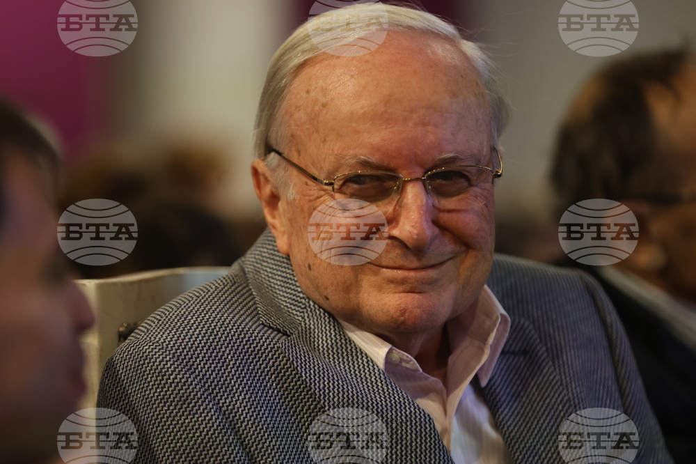 „Потомството на Чосър. Англоезична поезия XIV-XXI век“ - антология - Александър Шурбанов