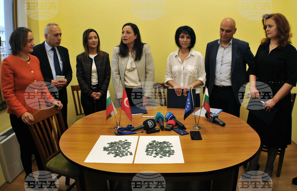 Bulgarian Customs Agency Hands Over to Turkiye 2,940 Antique Coins Rescued from Smuggling