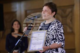 Лекар на годината - награди - Иванка Маринова