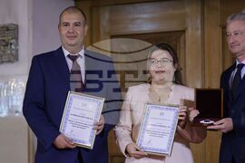 Лекар на годината - награди