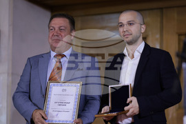Лекар на годината - награди