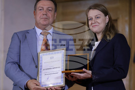 Лекар на годината - награди