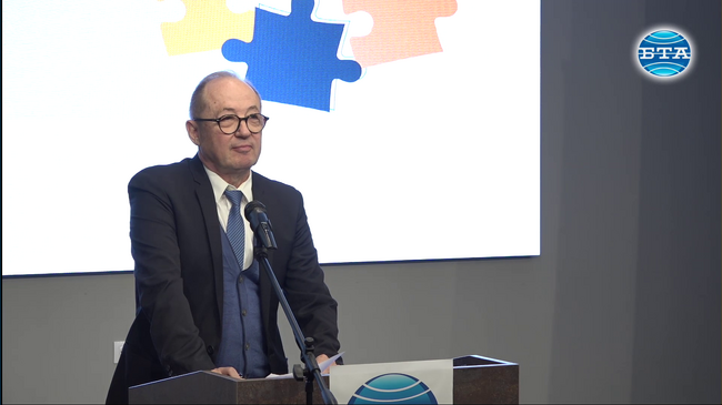 Евелин Кузманов, ОИЦ Бургас: Средствата от Кохезионния фонд трябва да бъдат разпределени така, че да помогнат на регионите да достигнат колкото се може по-бързо средното европейско ниво