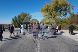 Село Долни Луковит - протест - безводие