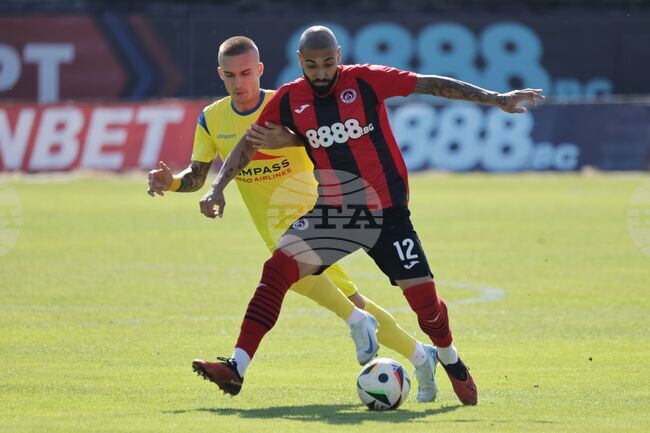 Футбол - Локомотив София и Крумовград