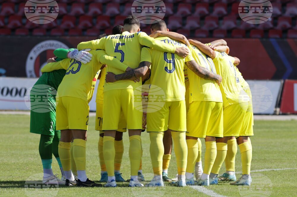 Футбол - Локомотив София и Крумовград