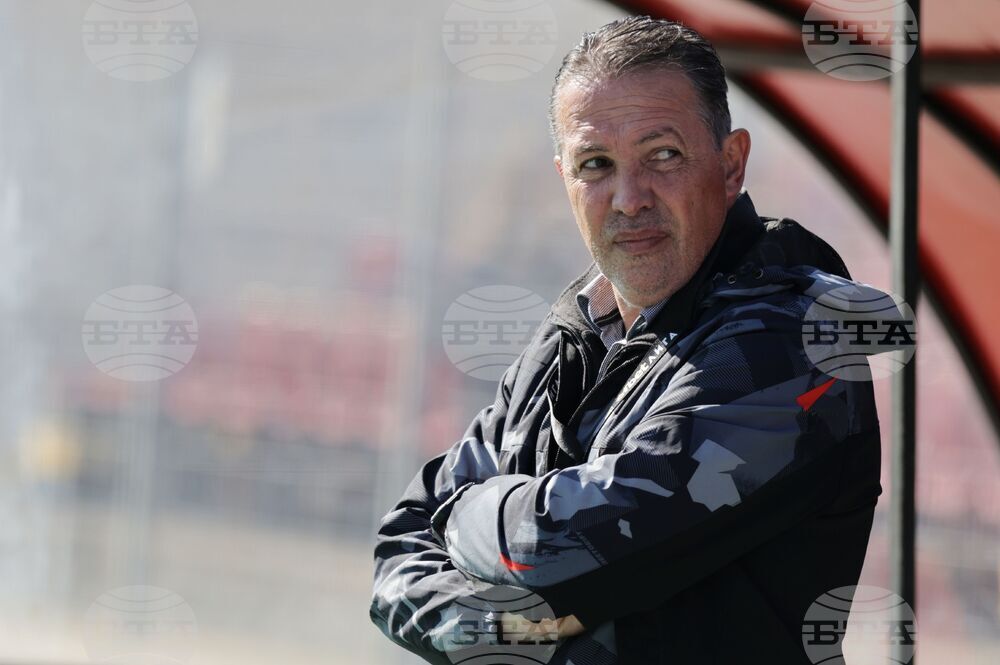 Футбол - Локомотив София и Крумовград