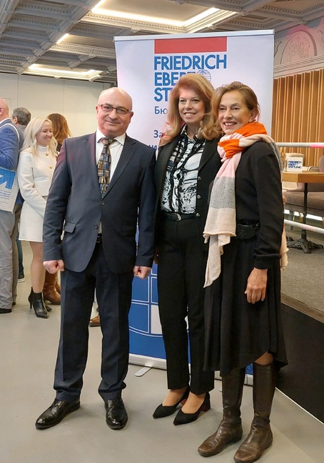 Вицепрезидентът: Успешната политика е социална и справедлива